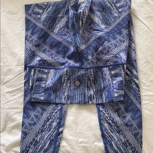 Lululemon blue pattern leggings
